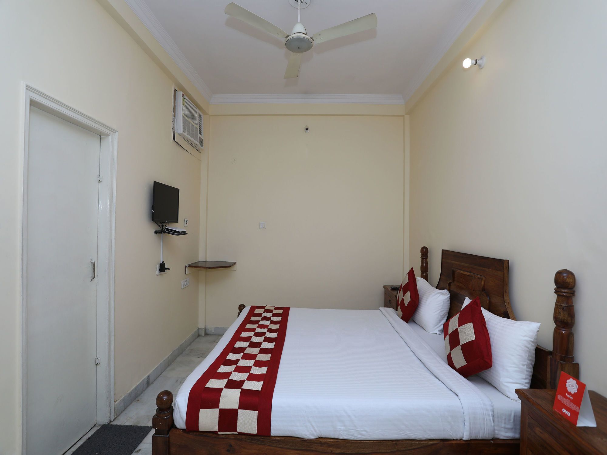 Oyo 10283 Darbar Hotel